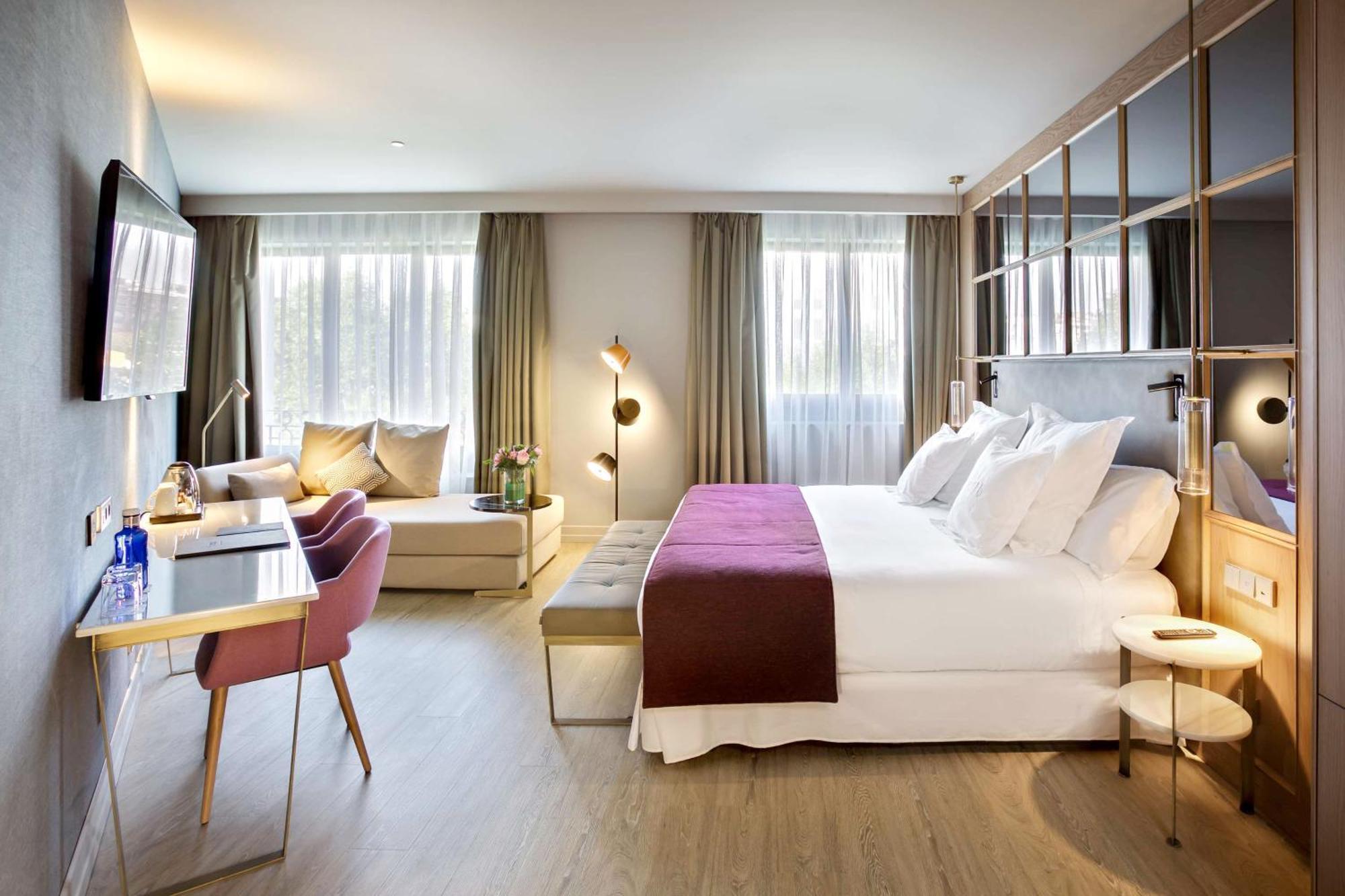 Barcelo Emperatriz Hotel Madrid Exterior photo Deluxe room